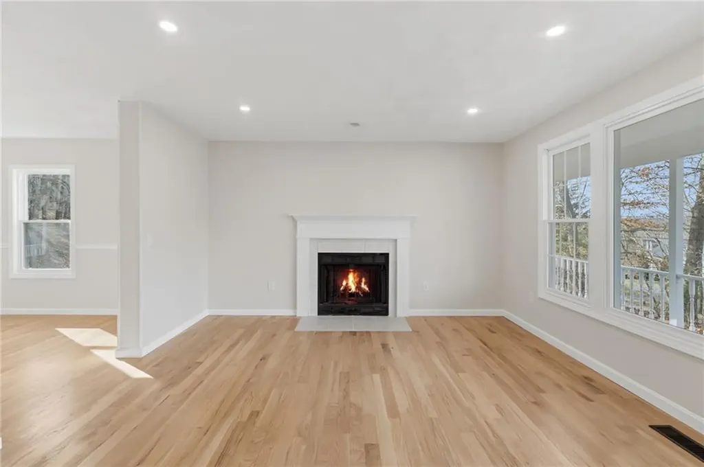 65 Village Hill Lane North Kingstown RI 02852