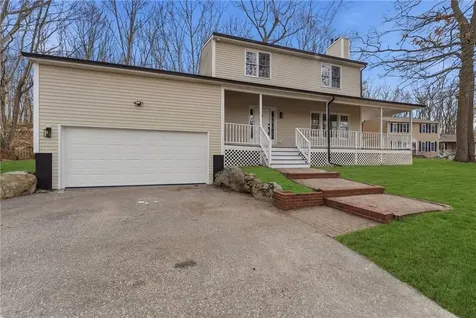 65 Village Hill Lane North Kingstown RI 02852