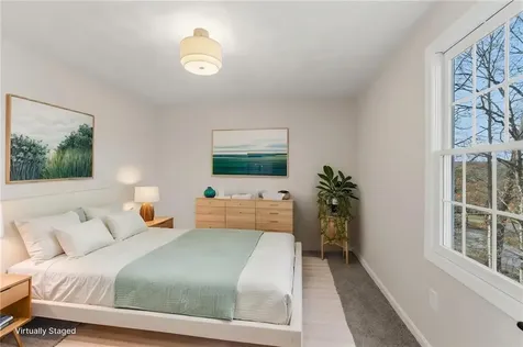 65 Village Hill Lane North Kingstown RI 02852