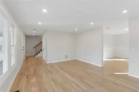 65 Village Hill Lane North Kingstown RI 02852