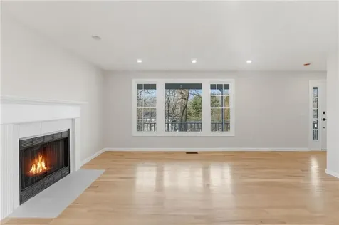 65 Village Hill Lane North Kingstown RI 02852