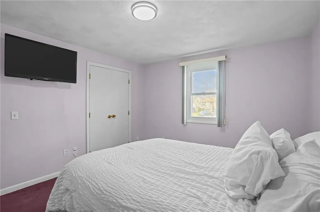 39 Gateway Court Warwick RI 02889