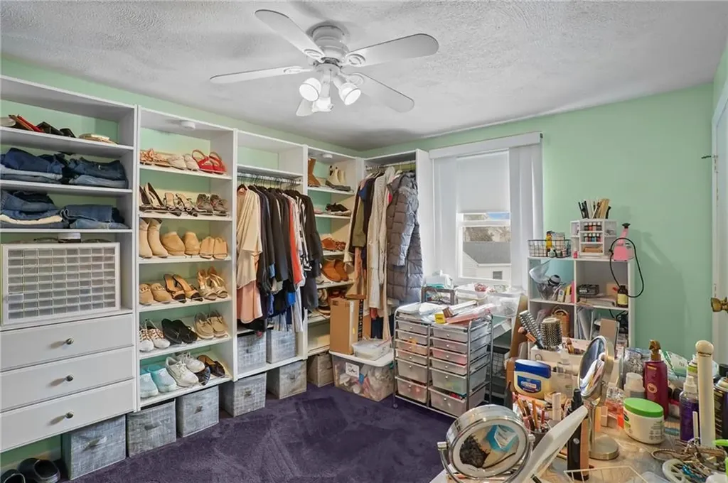 39 Gateway Court Warwick RI 02889