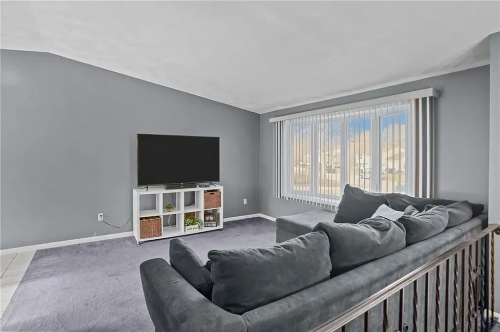 39 Gateway Court Warwick RI 02889