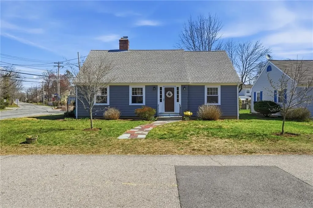 2 Duncan Road East Providence RI 02916