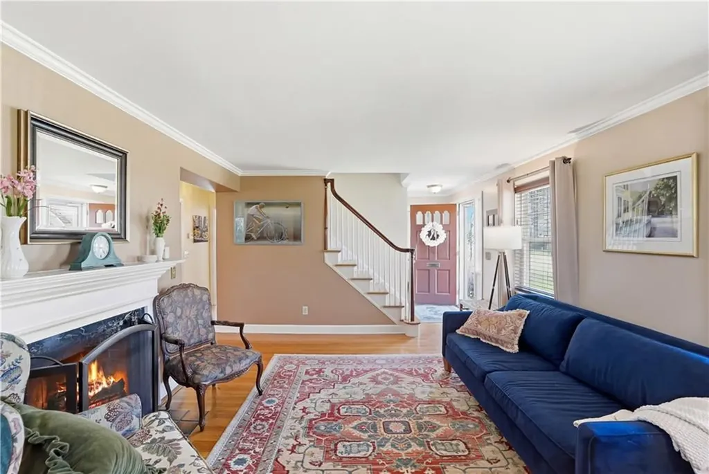 2 Duncan Road East Providence RI 02916
