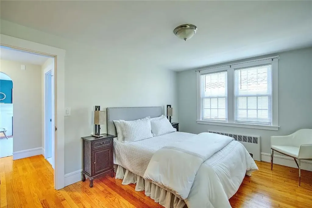 19 Berwick Place East Providence RI 02916