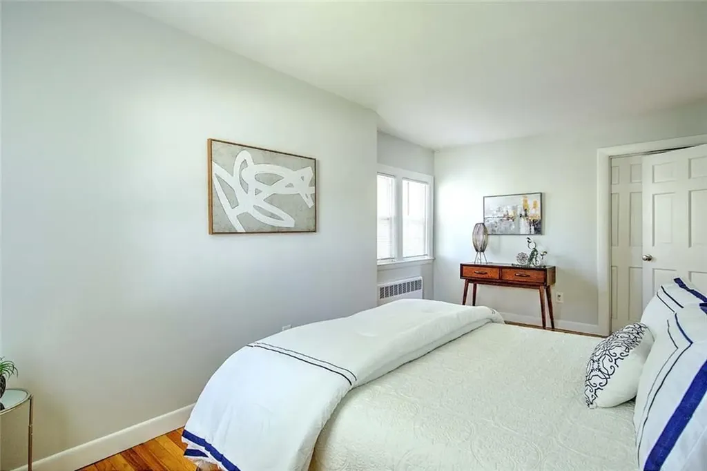 19 Berwick Place East Providence RI 02916