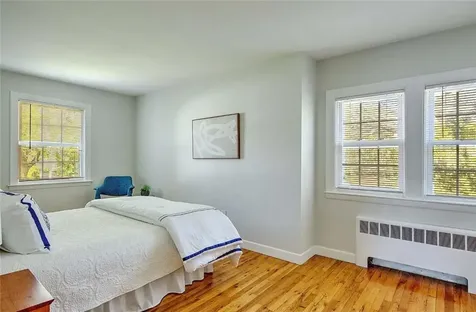19 Berwick Place East Providence RI 02916