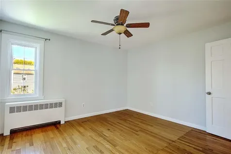 19 Berwick Place East Providence RI 02916