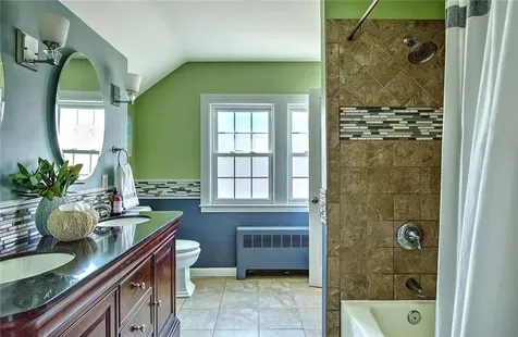 19 Berwick Place East Providence RI 02916