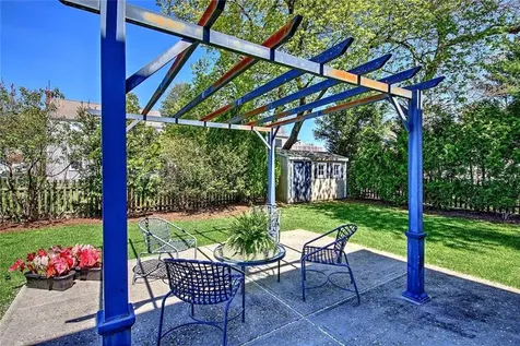 19 Berwick Place East Providence RI 02916