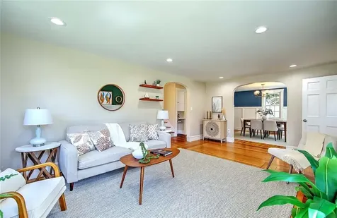 19 Berwick Place East Providence RI 02916