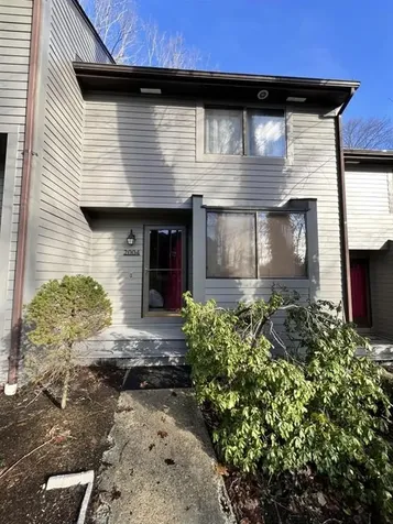 5 Wake Robin Road Lincoln RI 02865