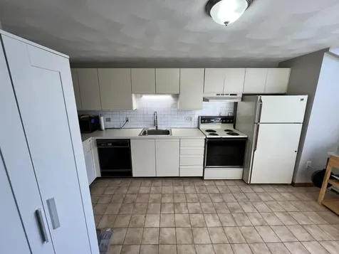 5 Wake Robin Road Lincoln RI 02865