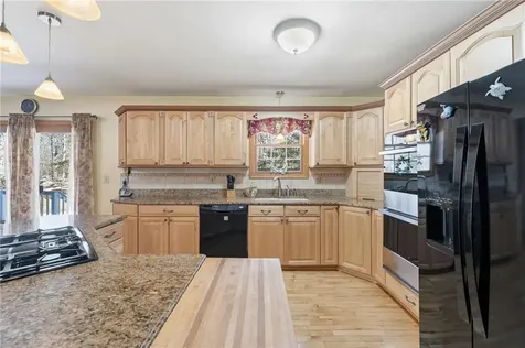 11 Fox Court South Kingstown RI 02879