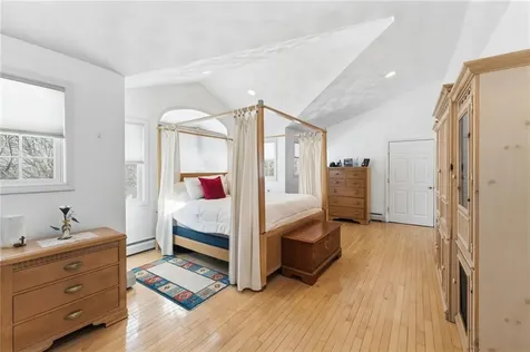 11 Fox Court South Kingstown RI 02879