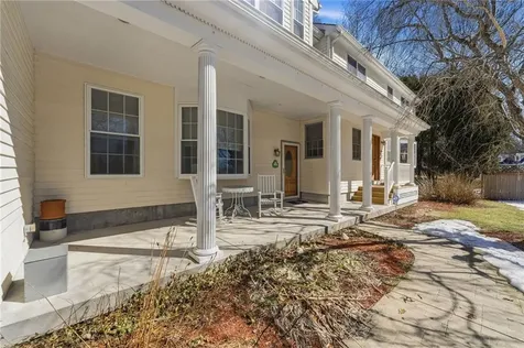 11 Fox Court South Kingstown RI 02879