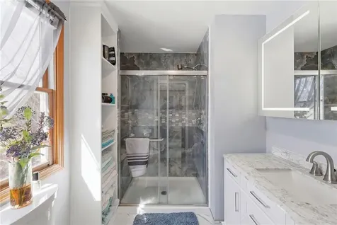 11 Fox Court South Kingstown RI 02879