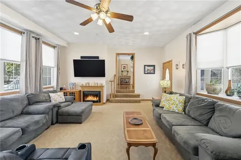 11 Fox Court South Kingstown RI 02879