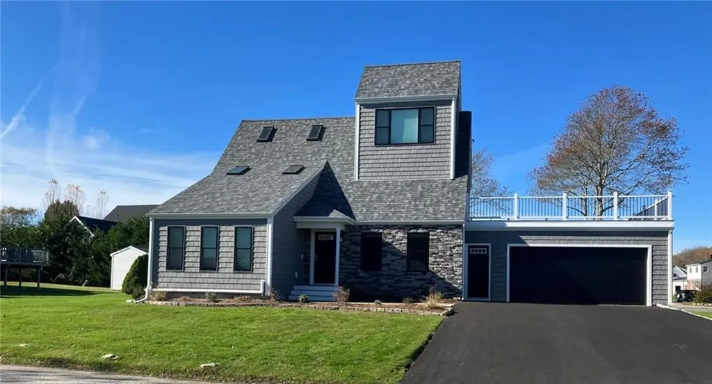 2 Bristol Road Narragansett RI 02882