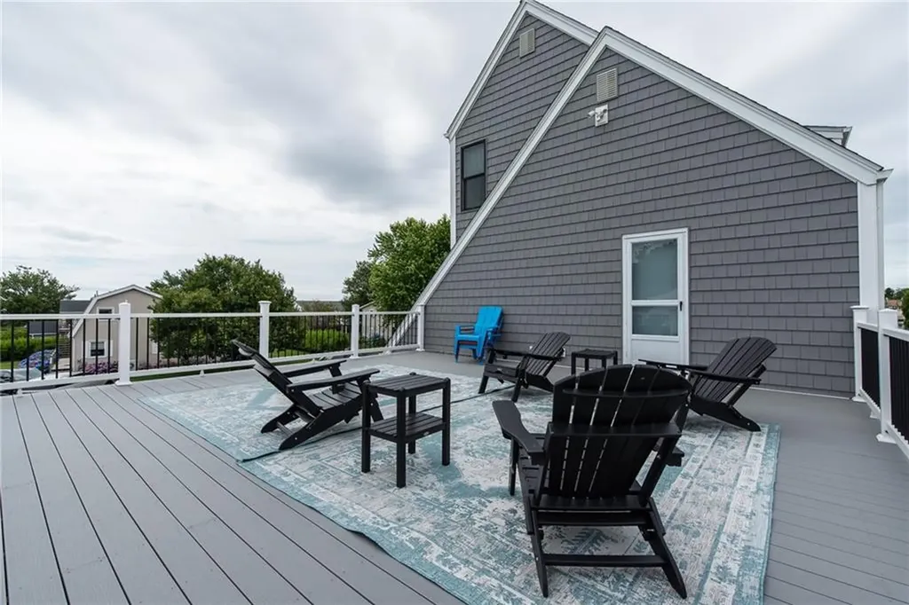 2 Bristol Road Narragansett RI 02882
