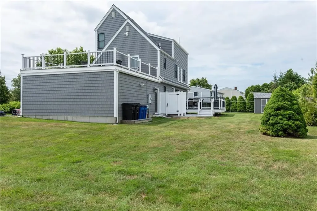 2 Bristol Road Narragansett RI 02882