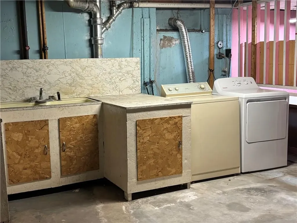 46 Lake Garden Drive Cranston RI 02920