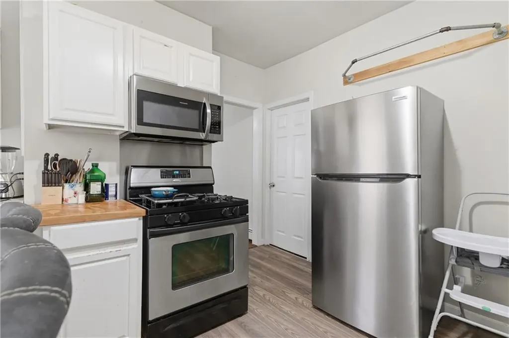 35 Gifford Street Providence RI 02909
