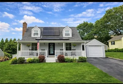 33 Rose Hill Drive Cranston RI 02920