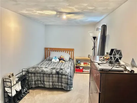 33 Rose Hill Drive Cranston RI 02920