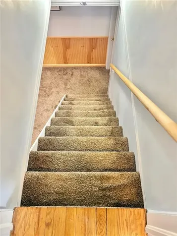 33 Rose Hill Drive Cranston RI 02920
