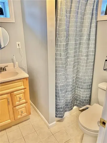33 Rose Hill Drive Cranston RI 02920