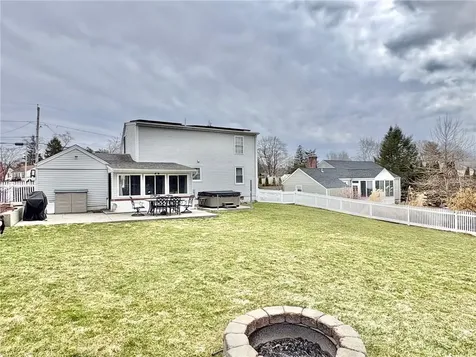 33 Rose Hill Drive Cranston RI 02920