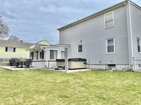 33 Rose Hill Drive Cranston RI 02920