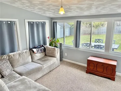 33 Rose Hill Drive Cranston RI 02920