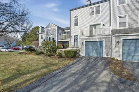1 Willow Glen Circle Warwick RI 02889