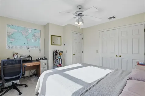1 Willow Glen Circle Warwick RI 02889