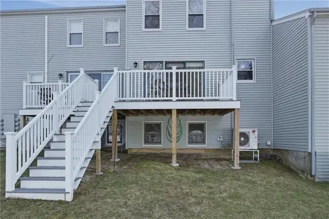 1 Willow Glen Circle Warwick RI 02889