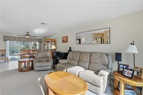 1 Willow Glen Circle Warwick RI 02889