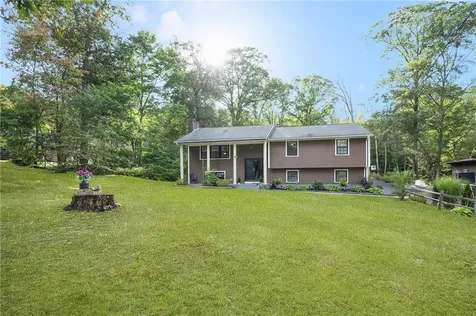 207 Steere Farm Road Burrillville RI 02830