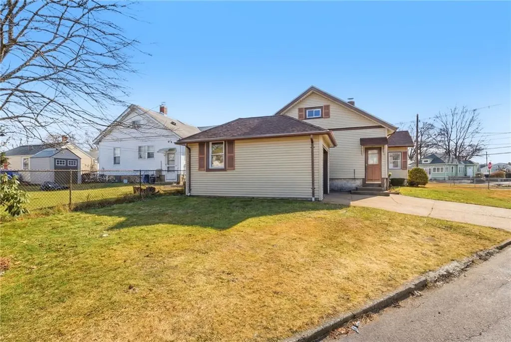 67 Fred Street Pawtucket RI 02860