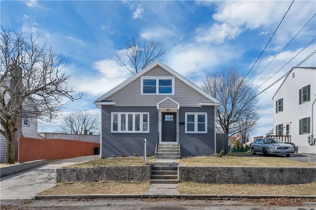 26 28 Clinton Street Johnston RI 02919