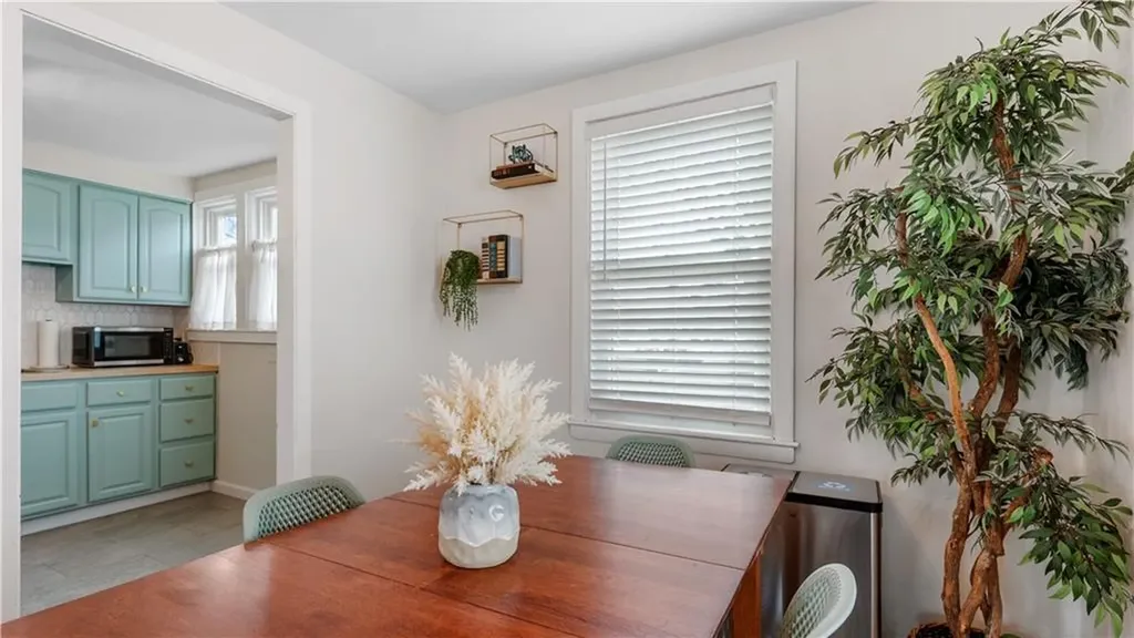 5 7 Shangri La Lane Middletown RI 02842