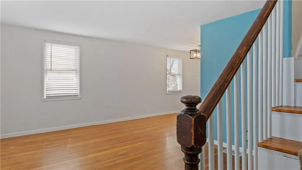 5 7 Shangri La Lane Middletown RI 02842