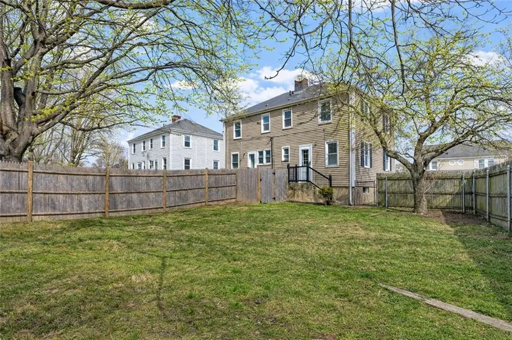 5 7 Shangri La Lane Middletown RI 02842