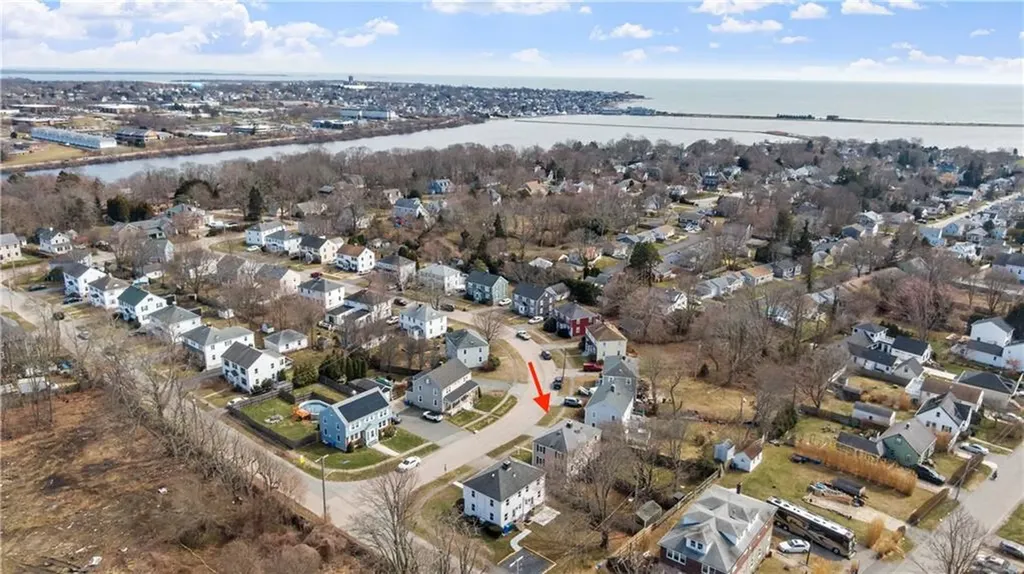 5 7 Shangri La Lane Middletown RI 02842