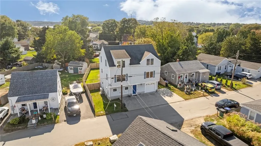 106 Cedar Avenue Portsmouth RI 02871