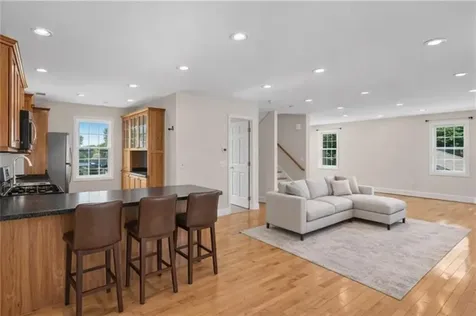 106 Cedar Avenue Portsmouth RI 02871