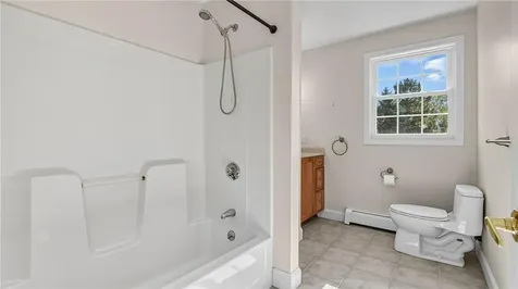 106 Cedar Avenue Portsmouth RI 02871
